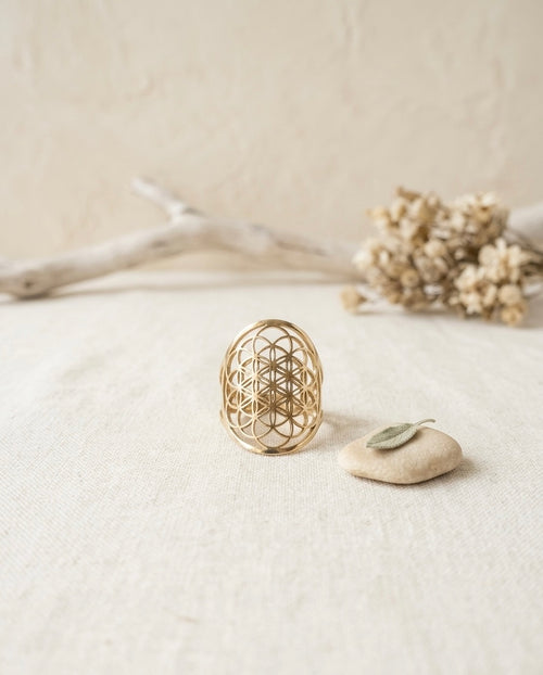 Anillo Flor de la Vida Dorada