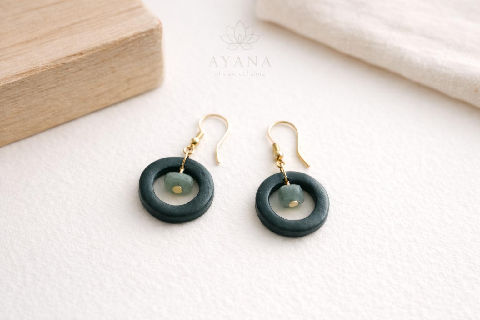 PENDIENTES DE ARCILLA CON PIEDRA